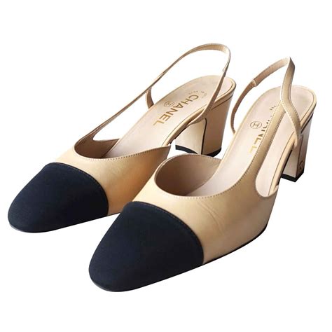 chanel sling back shoes no heeks|Chanel slingback beige and black.